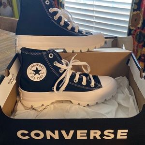 New with box Converse lugged black hightop shoes Sz 8 {womens}